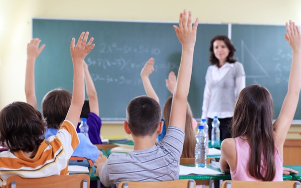 Szeptembertől nő a pedagógusok bére