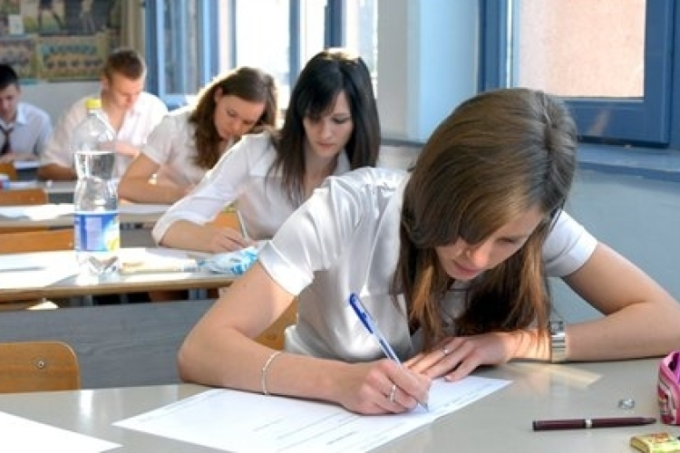 Idén csak az írásbeli érettségi vizsgákat tartanák meg