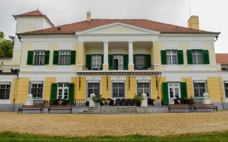 Ingyenes összművészeti fesztivállal várja az érdeklődőket a Szigligeti Alkotóház