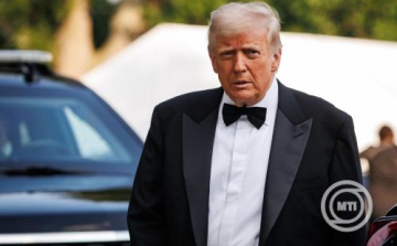 Donald Trump egyelőre nem kéri Izraelt az Irán elleni katonai akciójának leállítására