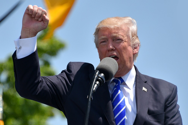 Trump jelentősen emelné az Indiára kiszabott vámokat, az orosz olaj továbbértékesítése miatt