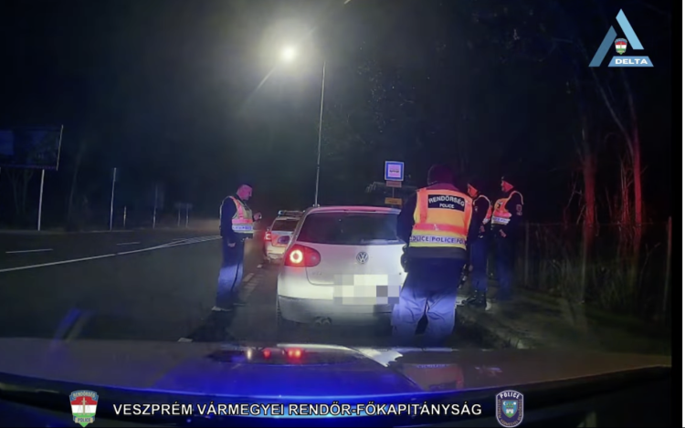 KÖZÚTI ELLENŐRZÉSBŐL BŰNCSELEKMÉNY